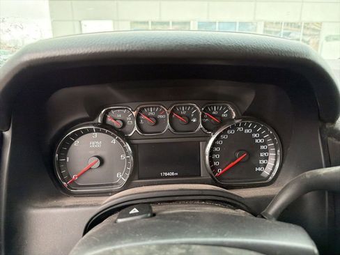 Used 2015 GMC Yukon XL SLE w/ Convenience Package AWD/4WD image 17