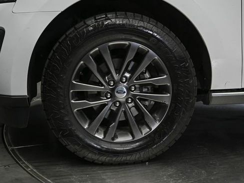 Used 2021 Ford Expedition Limited AWD/4WD image 9