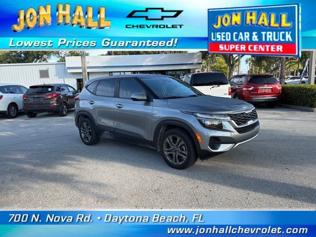 Used 2023 Kia Seltos LX AWD/4WD image 10