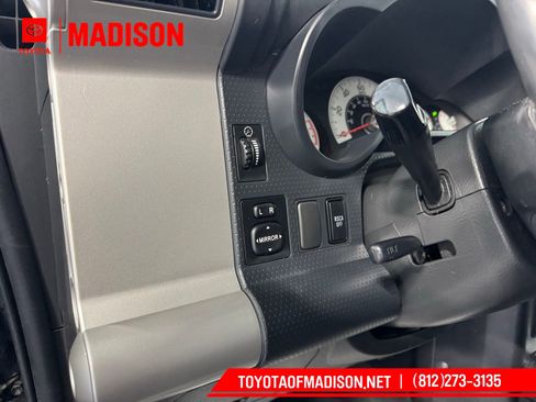 Used 2011 Toyota FJ Cruiser 4WD w/ Upgrade Pkg image 20