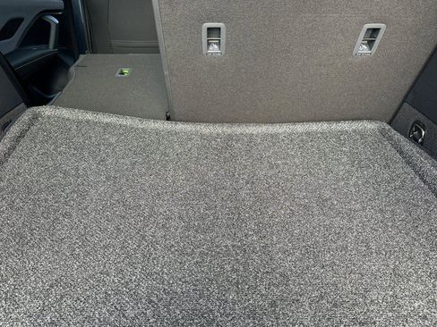 New 2026 Volkswagen Tiguan SE image 14