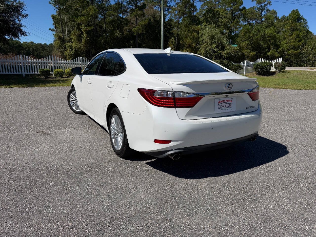 Used 2015 Lexus ES 350 w/ Luxury Package FWD image 32