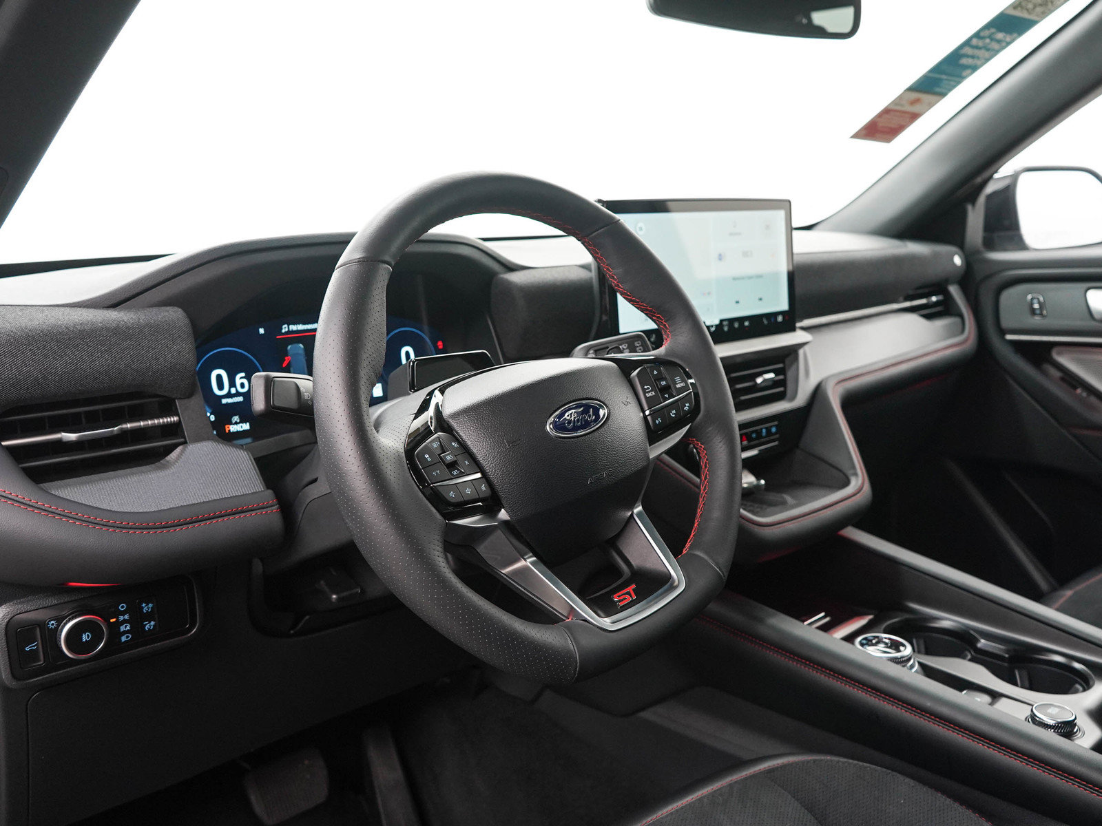 Used 2025 Ford Explorer ST AWD/4WD image 28