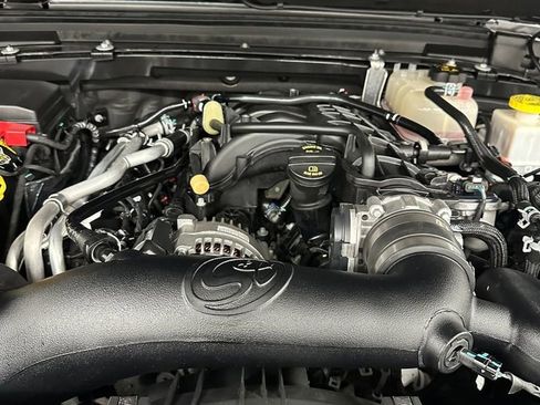 Used 2022 Jeep Gladiator Willys image 7