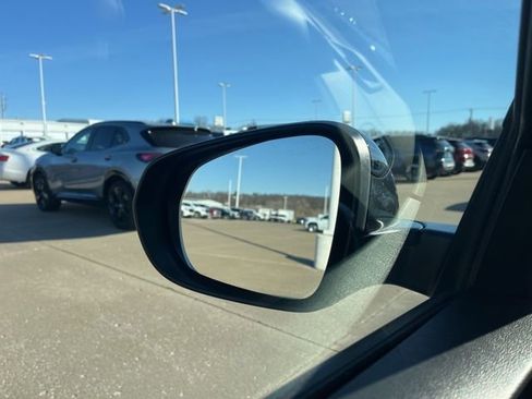 Used 2024 Chevrolet Trax LT image 57