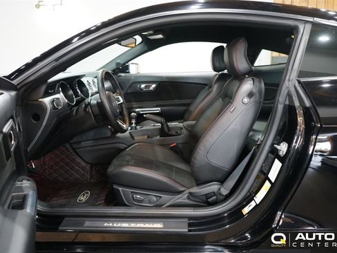 Used 2017 Ford Mustang GT Premium w/ Equipment Group 401A image 16