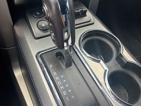 Used 2014 Ford F150 Raptor w/ Equipment Group 801A Luxury AWD/4WD image 9