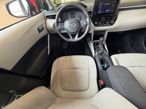 Used 2023 Toyota Corolla Cross LE AWD/4WD image 10