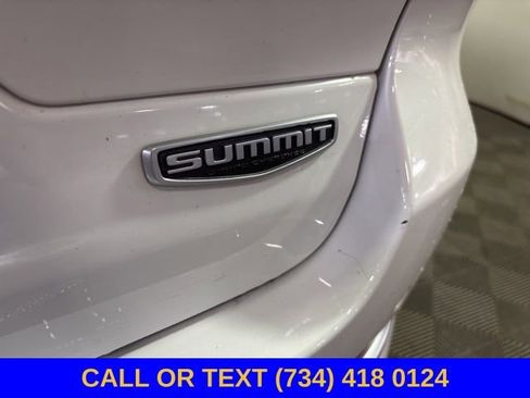 Used 2022 Jeep Grand Cherokee Summit w/ Luxury Tech Group V AWD/4WD image 14