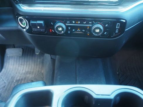 Used 2024 Chevrolet Silverado 2500 LT image 11