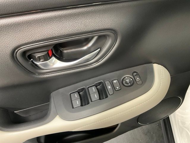 Certified 2026 Honda HR-V LX image 28
