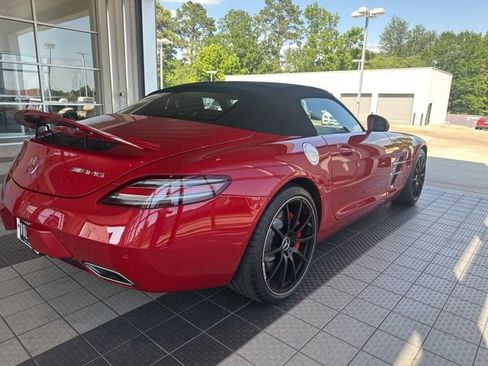 Used 2012 Mercedes-Benz SLS AMG Roadster image 4