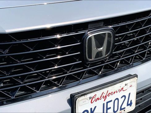 Used 2024 Honda Accord Touring image 29