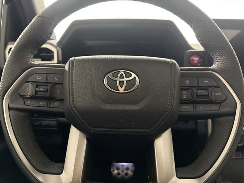 Certified 2025 Toyota Tacoma TRD Sport image 18