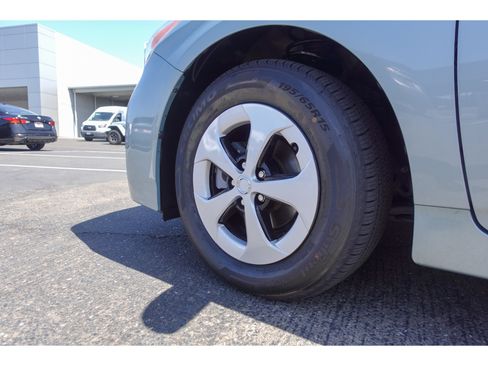 Used 2015 Toyota Prius Two FWD image 25