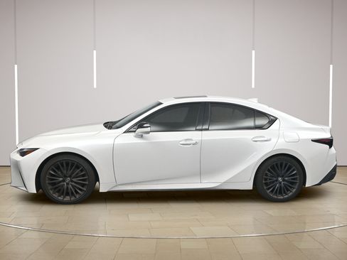 Used 2025 Lexus IS 300 w/ Premium Package RWD image 4