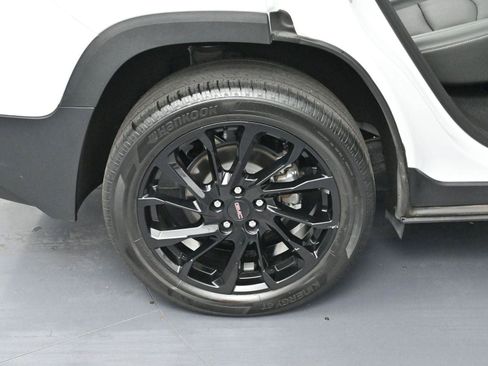 Used 2023 GMC Terrain SLT w/ Elevation Edition image 38