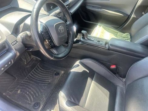 Used 2023 Toyota Prius XLE AWD/4WD image 4