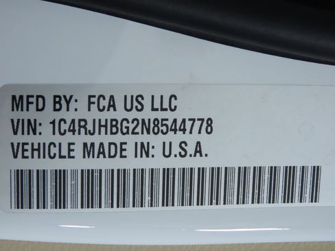 Used 2022 Jeep Grand Cherokee Limited image 36