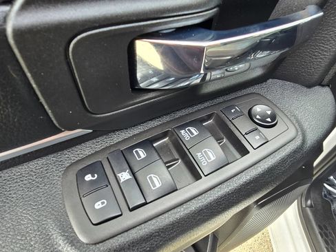 Used 2024 RAM 1500 Warlock RWD image 17