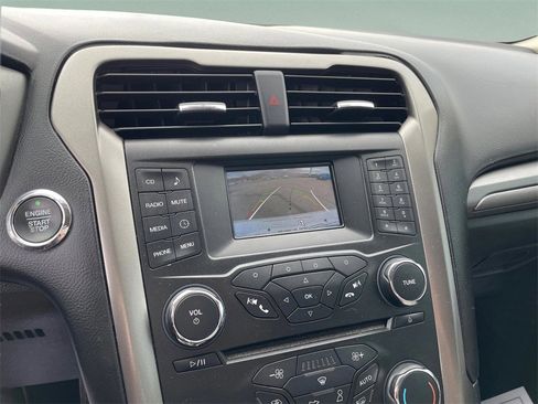 Used 2018 Ford Fusion S image 24