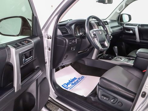 Used 2023 Toyota 4Runner SR5 Premium w/ Moonroof Package RWD image 3