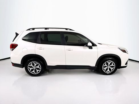 Used 2022 Subaru Forester Premium AWD/4WD image 4