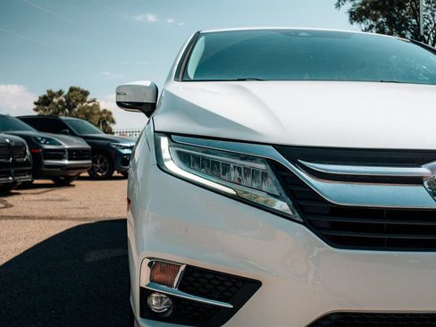 Used 2018 Honda Odyssey Elite image 9