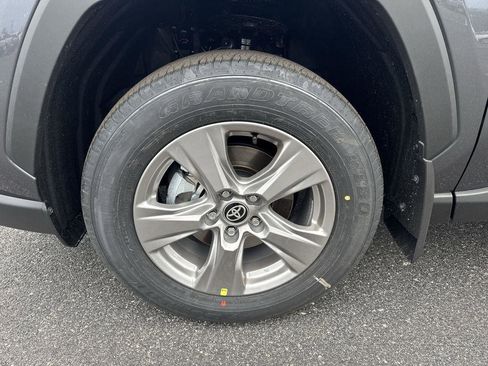 New 2025 Toyota RAV4 XLE image 10