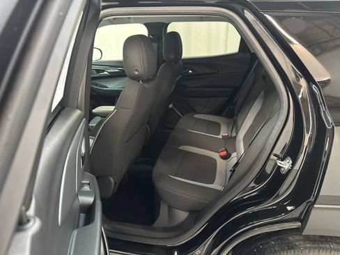 Certified 2025 Chevrolet TrailBlazer LT w/ Convenience Package image 11