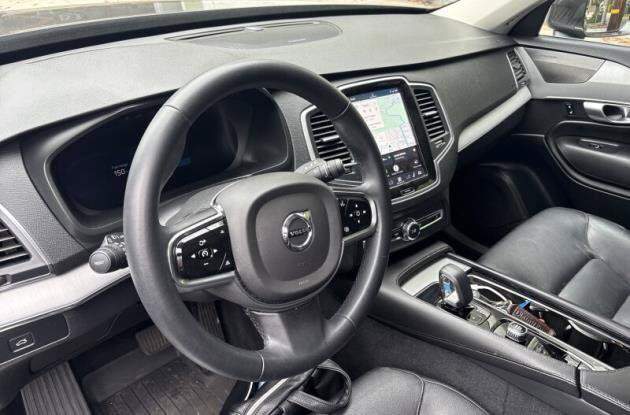 Used 2023 Volvo XC90 B5 Core w/ Protection Package Premier AWD/4WD image 7