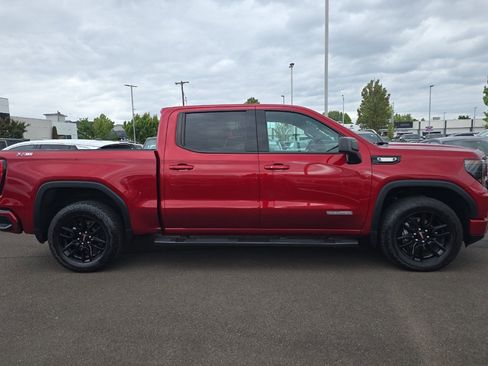 Used 2024 GMC Sierra 1500 Elevation AWD/4WD image 3