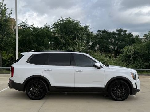 Used 2022 Kia Telluride SX w/ SX Prestige Package AWD/4WD image 6