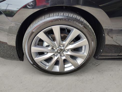 Used 2025 MAZDA MAZDA3 s FWD image 9