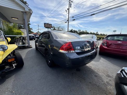 Used 2010 Chevrolet Impala LS image 5