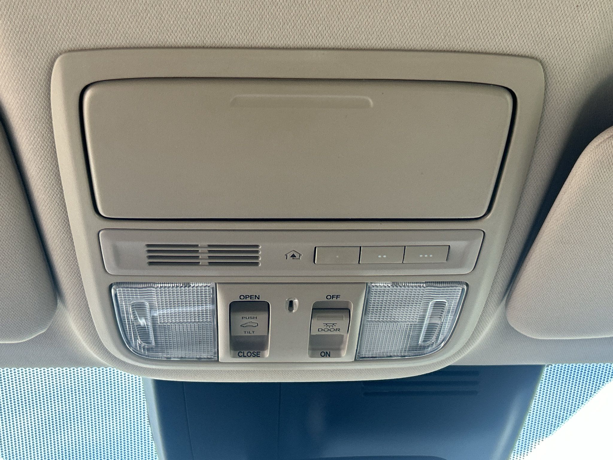 Used 2017 Honda CR-V Touring image 20