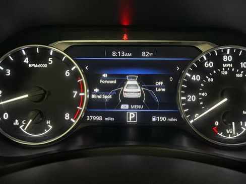 Used 2025 Nissan Sentra SV FWD image 21