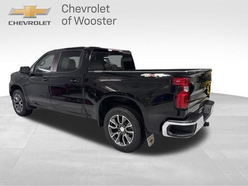 Used 2024 Chevrolet Silverado 1500 LT image 3