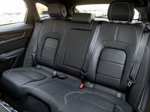 New 2026 Jaguar F-PACE R-Dynamic S image 21