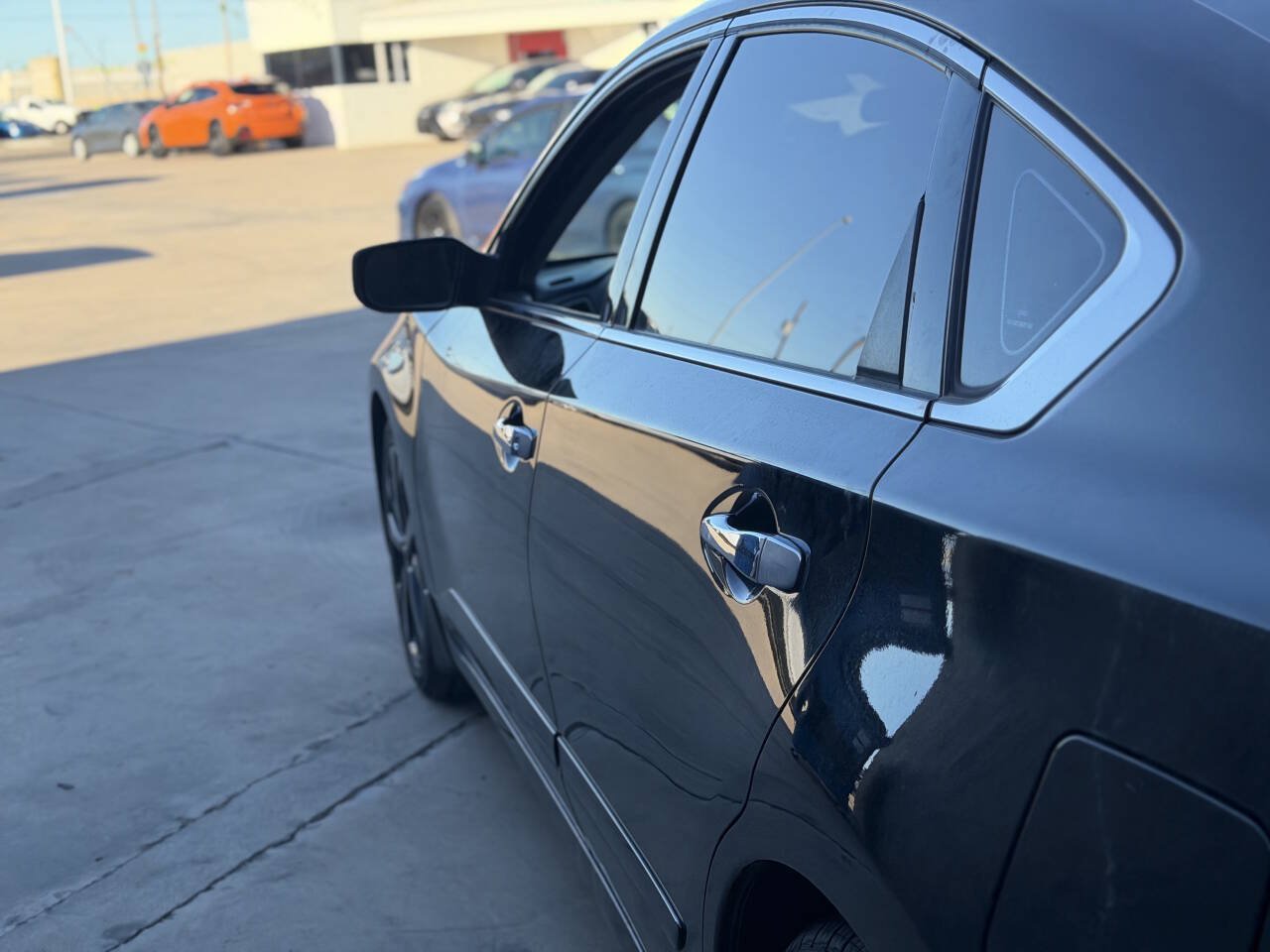 Used 2017 Nissan Altima 2.5 SR w/ Midnight Edition Package FWD image 11