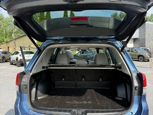 Used 2021 Subaru Forester Premium image 13