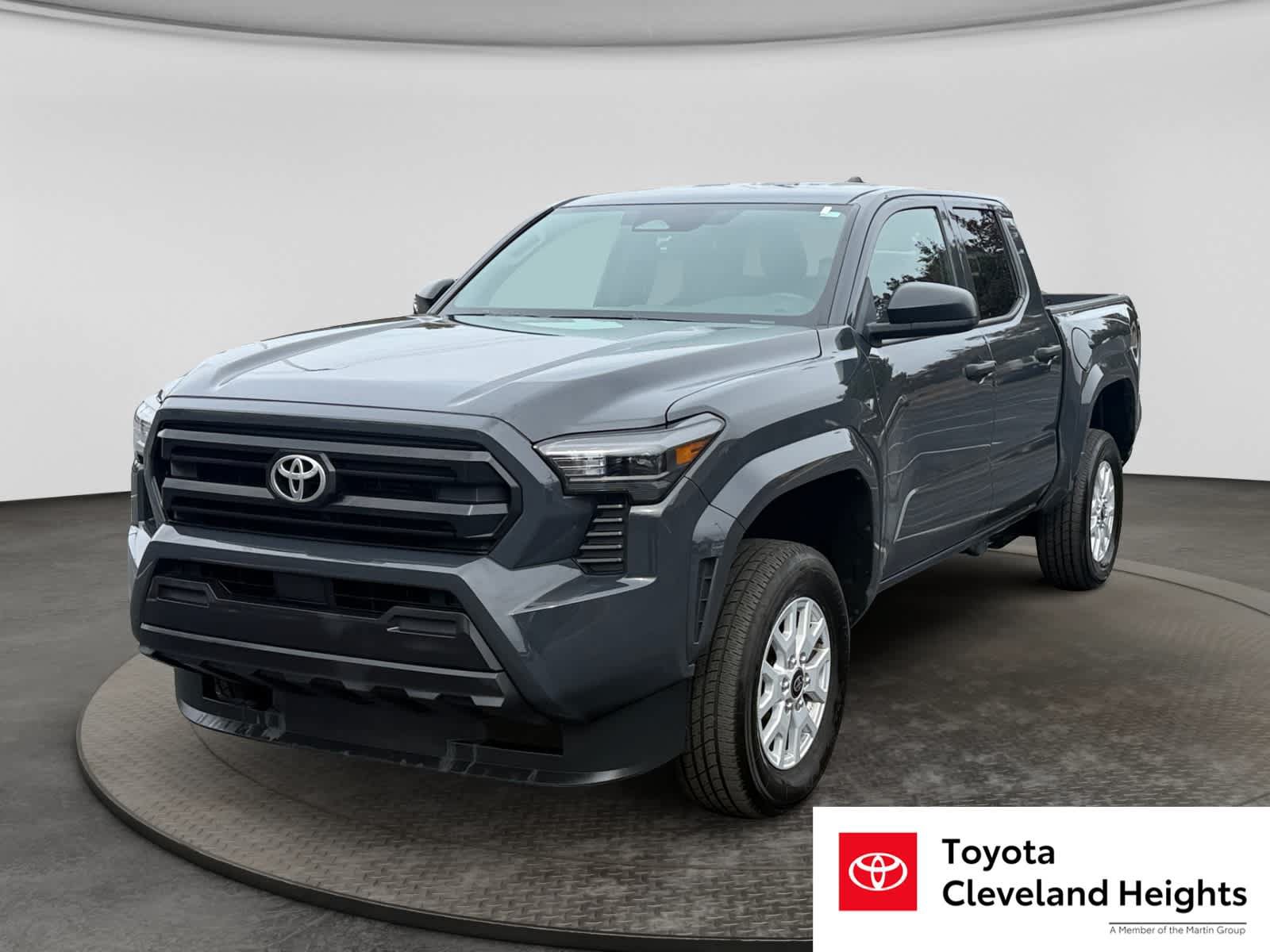 Used 2025 Toyota Tacoma SR AWD/4WD image 1
