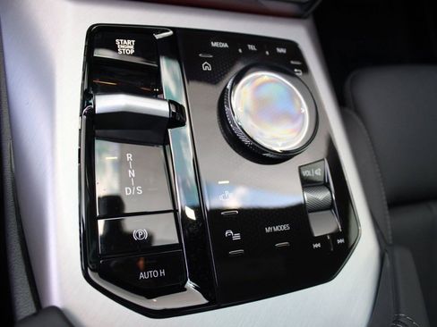 Certified 2025 BMW X3 xDrive30i w/ Premium Package image 18