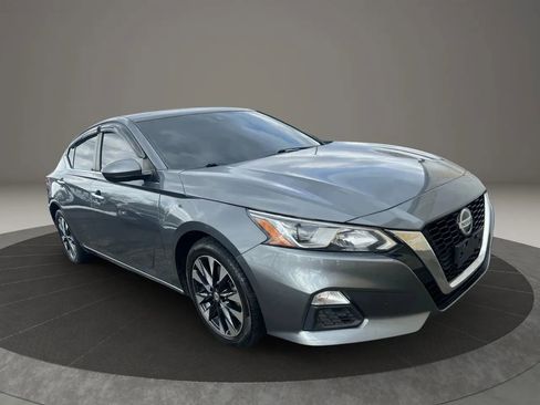 Used 2020 Nissan Altima 2.5 S w/ Driver Assist Package FWD image 3