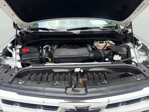 Used 2023 Chevrolet Silverado 1500 RST w/ LPO, Dark Essentials Package AWD/4WD image 16