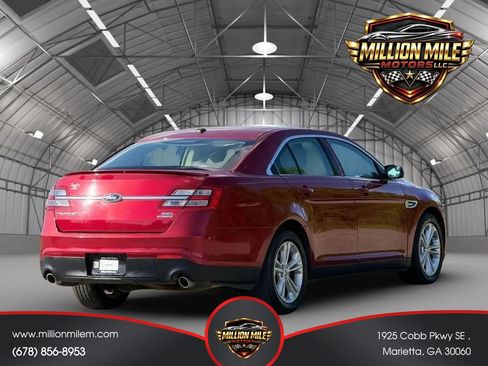 Used 2013 Ford Taurus SEL FWD image 9