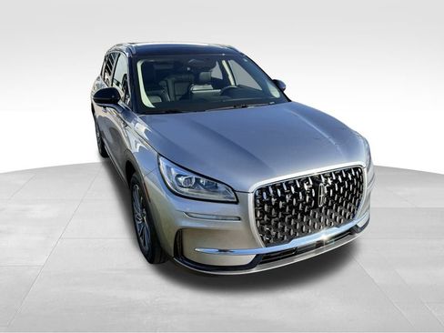 Used 2023 Lincoln Corsair Reserve w/ Equipment Group 201A image 2