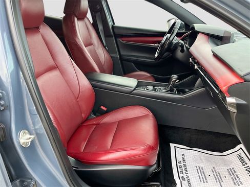 Used 2022 MAZDA MAZDA3 s image 29