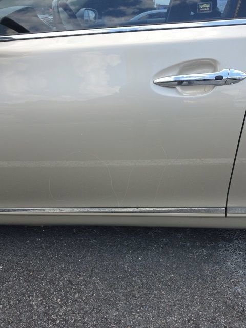 Used 2010 Lexus LS 460 w/ Comfort Pkg RWD image 5