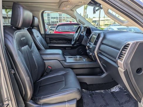 Used 2018 Ford Expedition Platinum RWD image 22